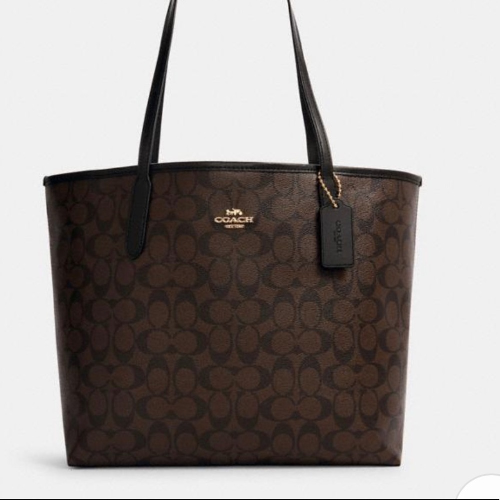COACH City Tote In Signature Canvas